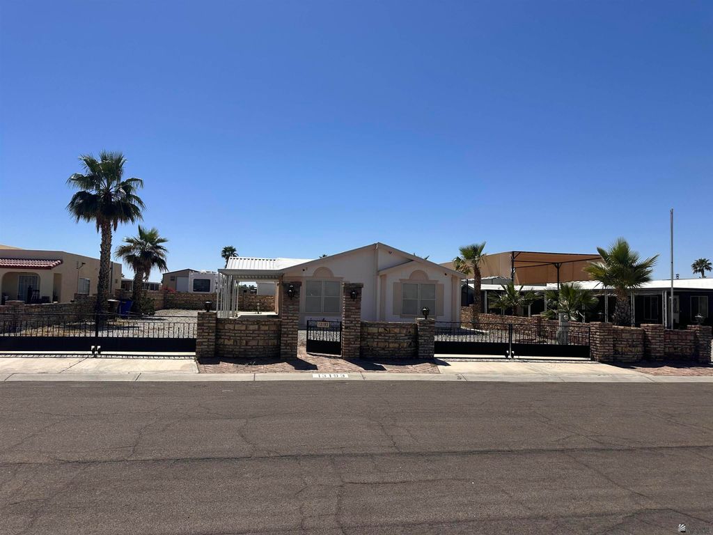 13193 E 45 Ln, Yuma, AZ 85367