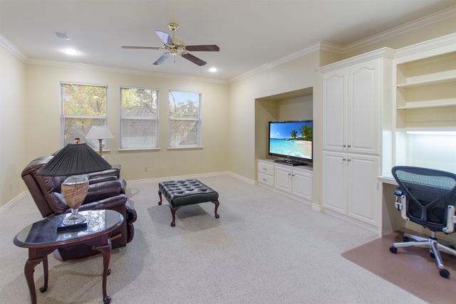 3642 Oak Leaf Cir, Tyler, TX 75707