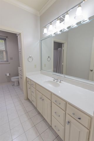 3642 Oak Leaf Cir, Tyler, TX 75707