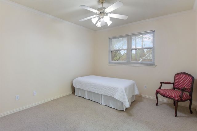 3642 Oak Leaf Cir, Tyler, TX 75707