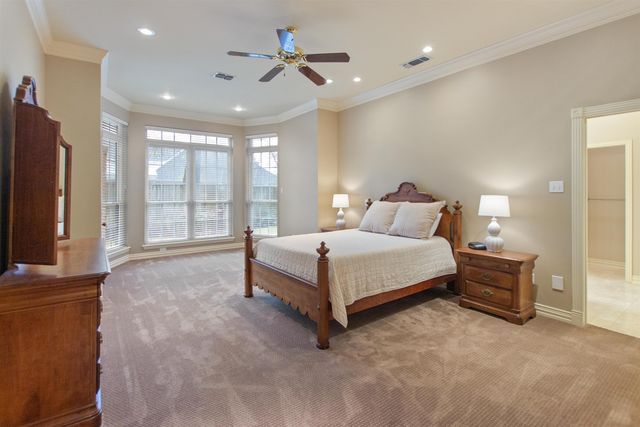 3642 Oak Leaf Cir, Tyler, TX 75707