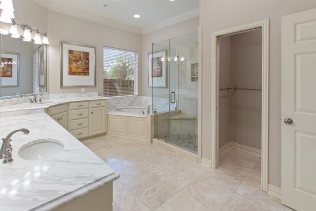 3642 Oak Leaf Cir, Tyler, TX 75707