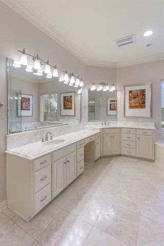 3642 Oak Leaf Cir, Tyler, TX 75707