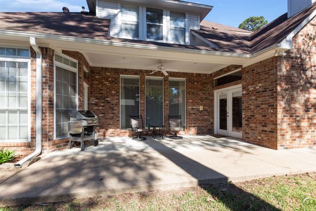 3642 Oak Leaf Cir, Tyler, TX 75707