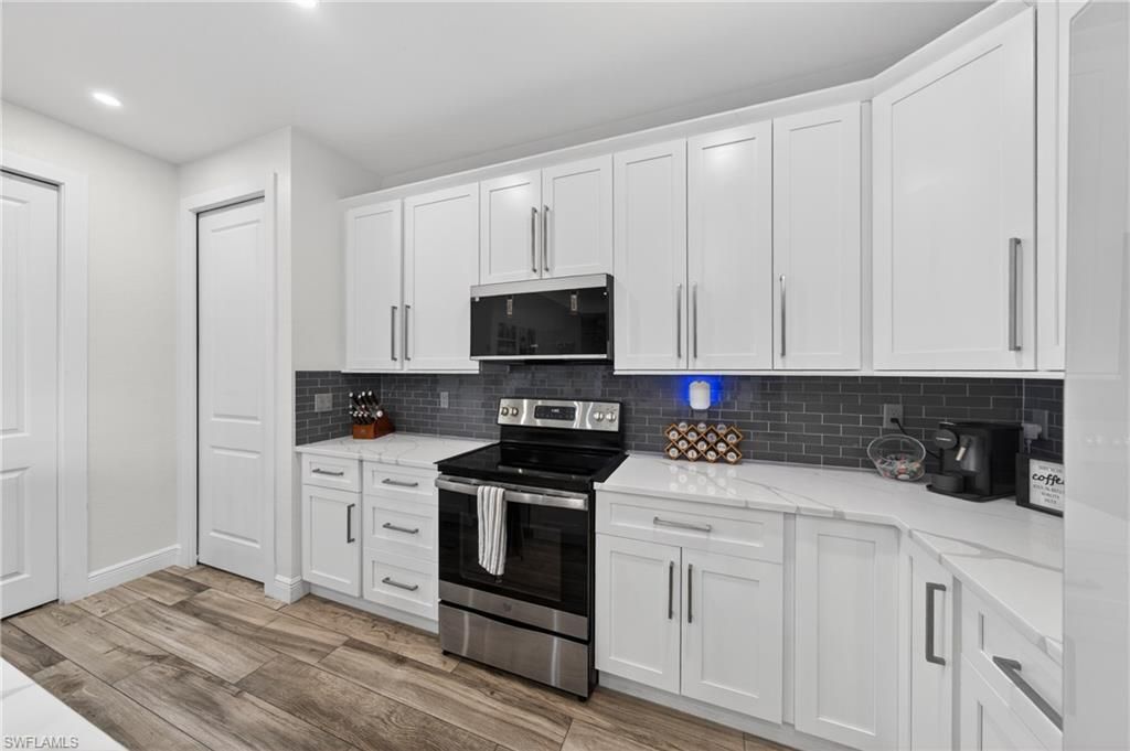 Image 11 of property listing at 1902 NE 20th ST, Cape Coral, FL 33909