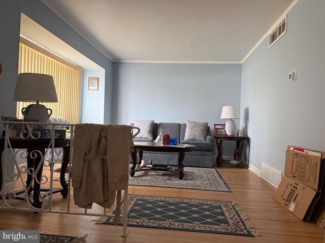 237 CAPITAL DR, Mantua, NJ 08051