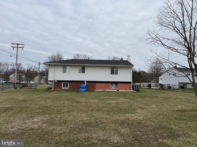 237 CAPITAL DR, Mantua, NJ 08051