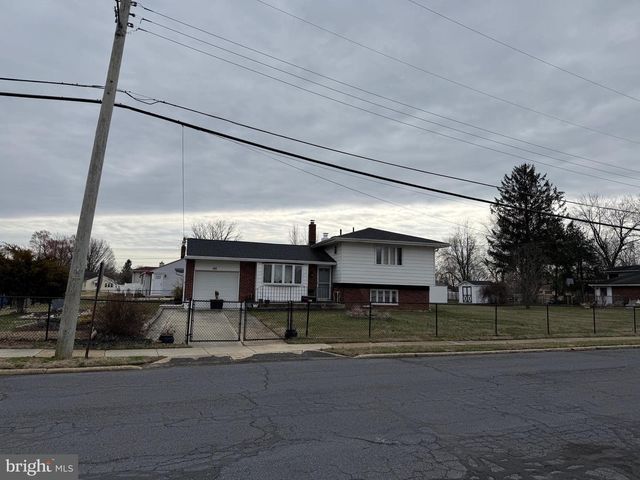 237 CAPITAL DR, Mantua, NJ 08051