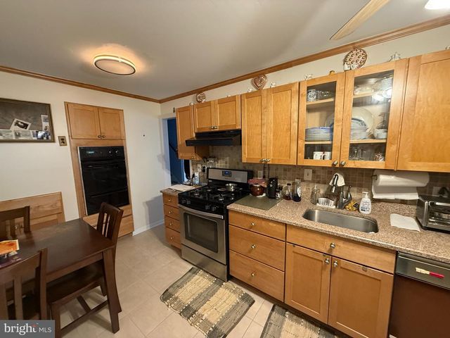 237 CAPITAL DR, Mantua, NJ 08051