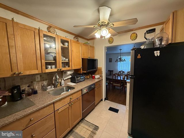 237 CAPITAL DR, Mantua, NJ 08051