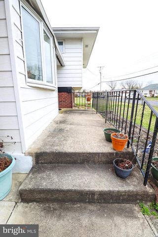 237 CAPITAL DR, Mantua, NJ 08051