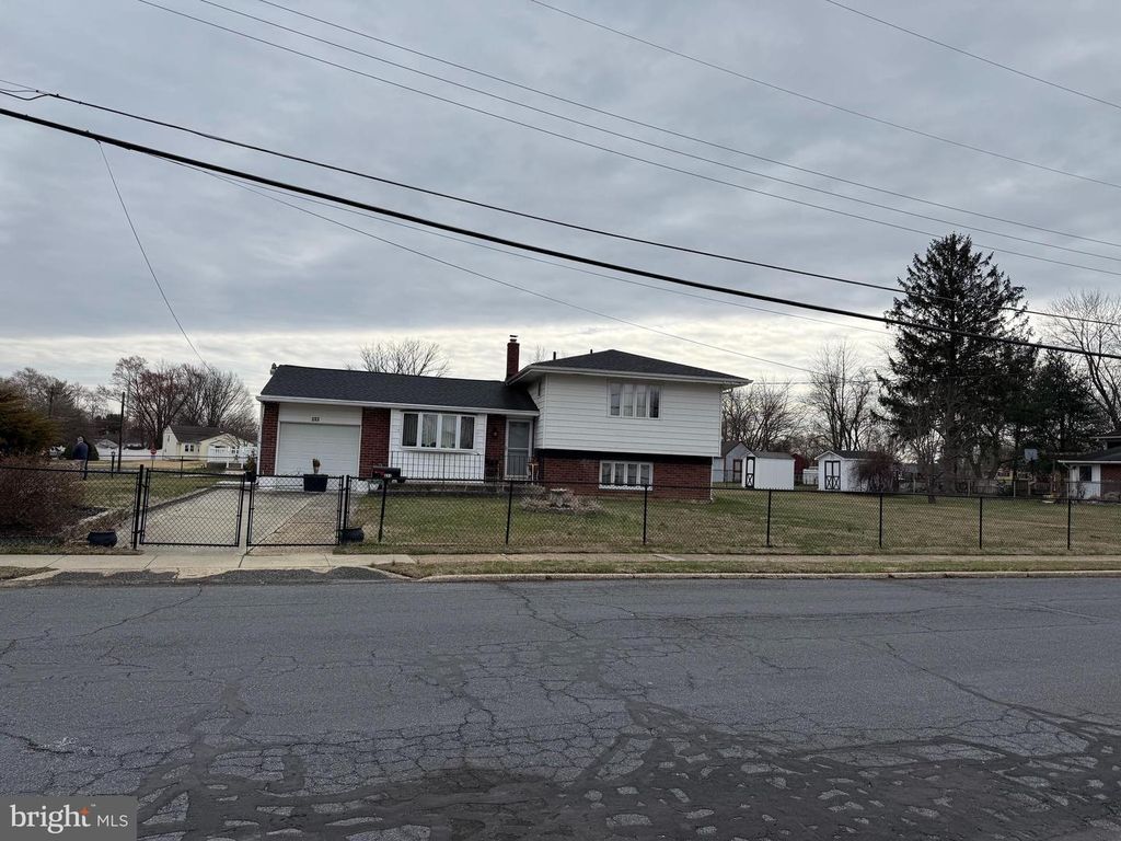 237 CAPITAL DR, Mantua, NJ 08051