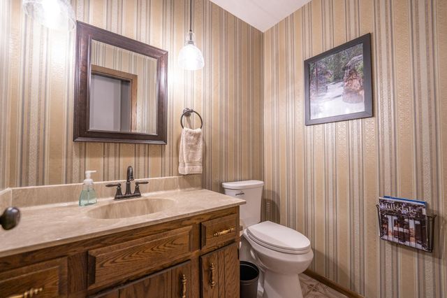 9250 Talus Circle, Eden Prairie, MN 55347