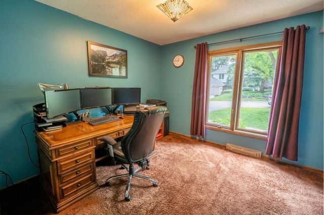 9250 Talus Circle, Eden Prairie, MN 55347