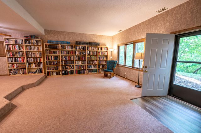 9250 Talus Circle, Eden Prairie, MN 55347