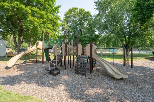 9250 Talus Circle, Eden Prairie, MN 55347