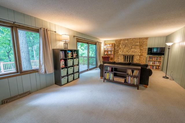 9250 Talus Circle, Eden Prairie, MN 55347