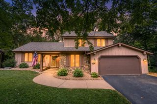 9250 Talus Circle, Eden Prairie, MN 55347