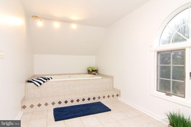 3808 FALLS RD, Manchester, MD 21102