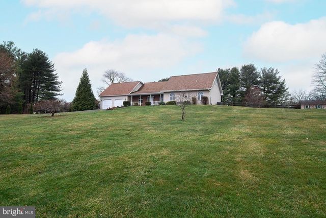 3808 FALLS RD, Manchester, MD 21102