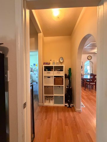 33 Kneeland St, Colfax, CA 95713