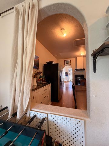 33 Kneeland St, Colfax, CA 95713