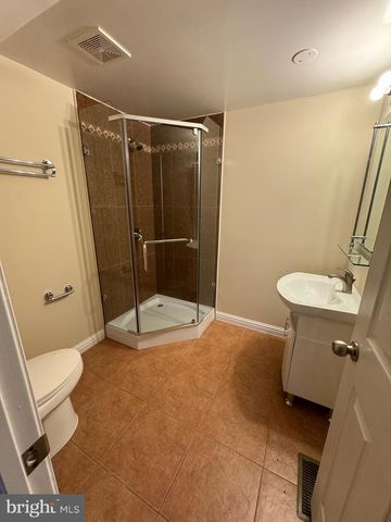 2239 RIDGE PL SE, Washington, DC 20020