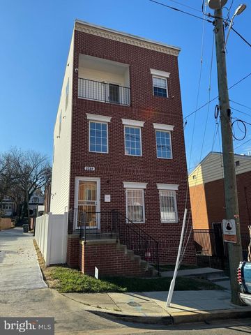 2239 RIDGE PL SE, Washington, DC 20020