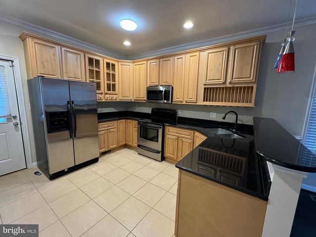 2239 RIDGE PL SE, Washington, DC 20020