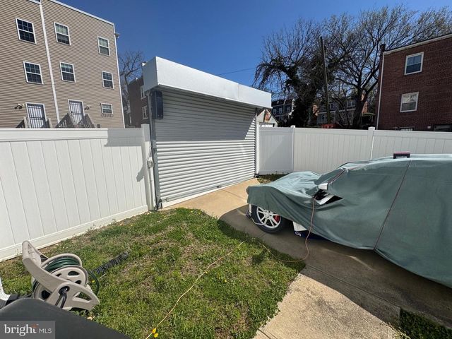 2239 RIDGE PL SE, Washington, DC 20020