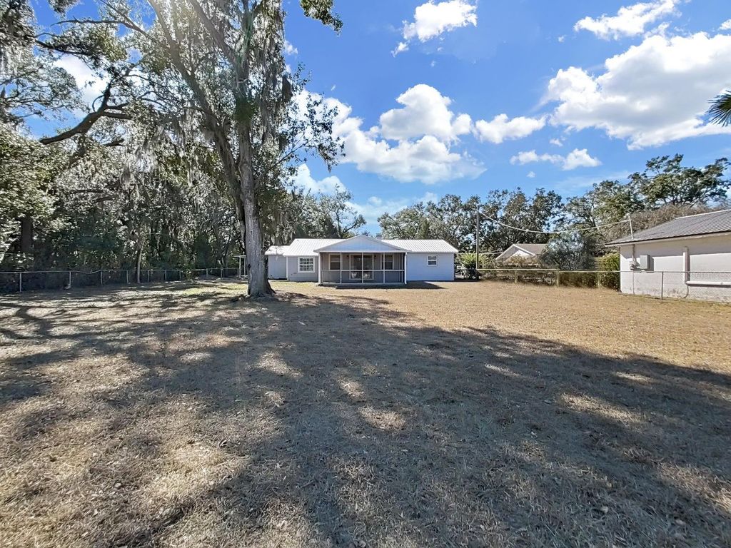 Image 36 of property listing at 740 KNOWLES ROAD, Brandon, FL 33511