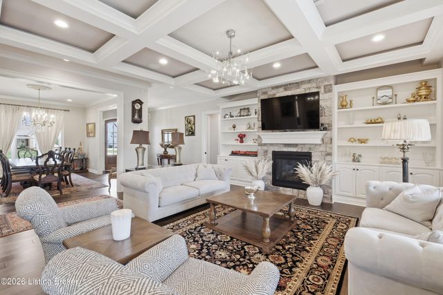 6368 Clore Ln, Crestwood, KY 40014