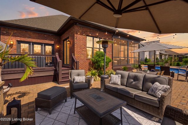 6368 Clore Ln, Crestwood, KY 40014