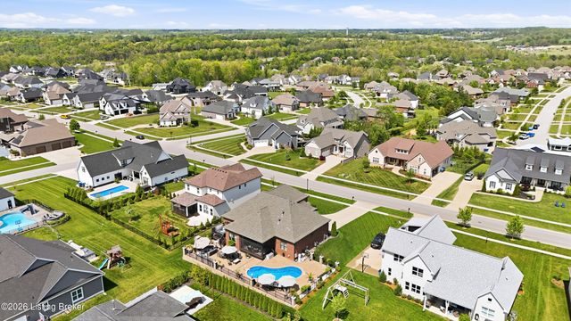 6368 Clore Ln, Crestwood, KY 40014