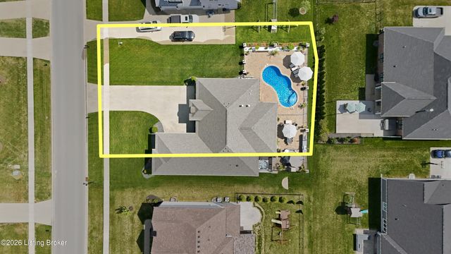 6368 Clore Ln, Crestwood, KY 40014