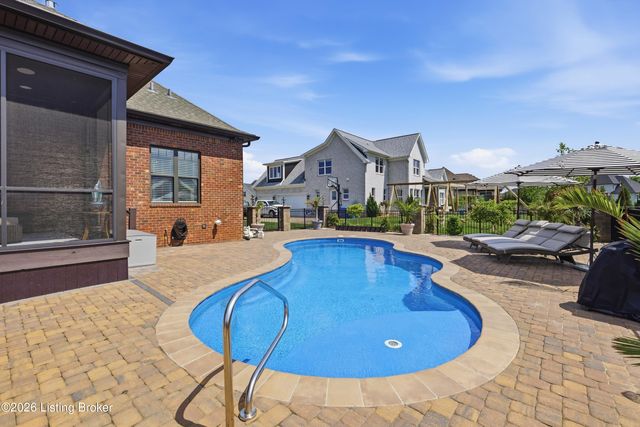 6368 Clore Ln, Crestwood, KY 40014