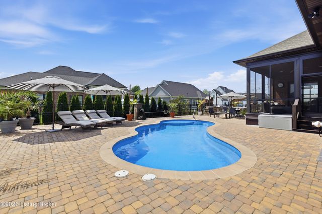 6368 Clore Ln, Crestwood, KY 40014