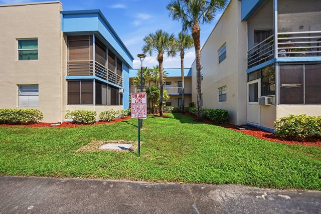 422 Burgundy I, Delray Beach, FL 33484