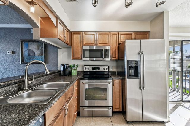 10101 SAILWINDS BOULEVARD S 203, Largo, FL 33773