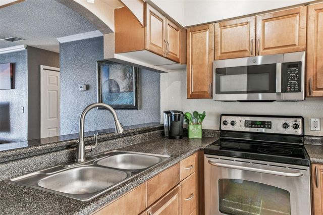 10101 SAILWINDS BOULEVARD S 203, Largo, FL 33773