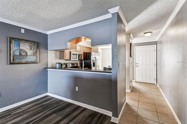 10101 SAILWINDS BOULEVARD S 203, Largo, FL 33773