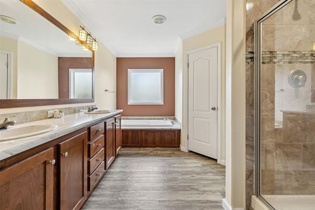 418 Lenora DR, Taylor, TX 76574