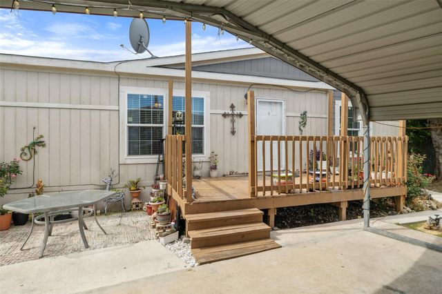 418 Lenora DR, Taylor, TX 76574