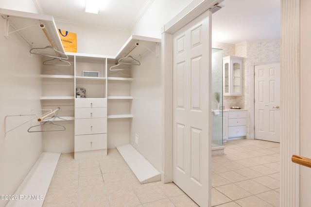 414 Wildwood Drive, New Iberia, LA 70560