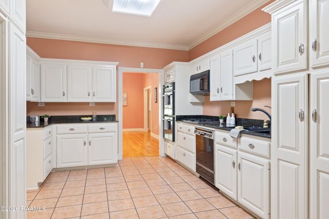 414 Wildwood Drive, New Iberia, LA 70560