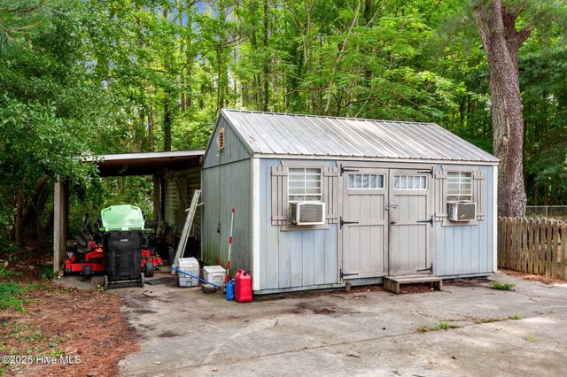 4240 Whichard Road Road, Greenville, NC 27834
