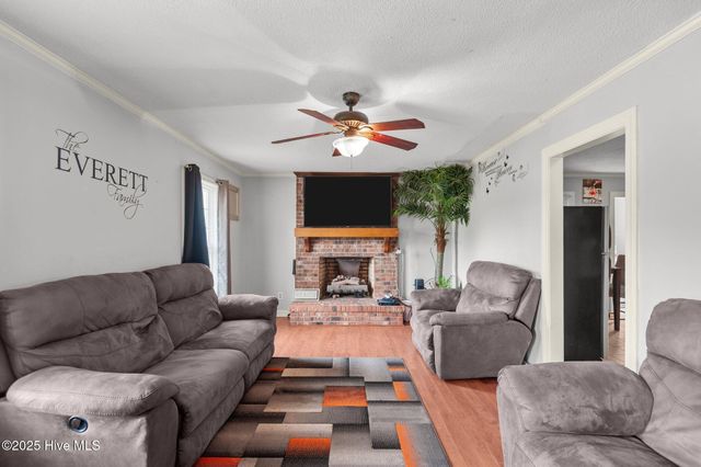 4240 Whichard Road Road, Greenville, NC 27834