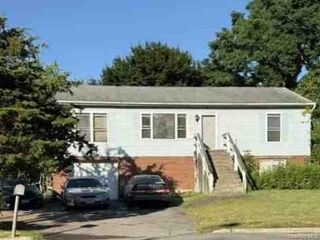 5 Flemming Drive, Newburgh, NY 12550