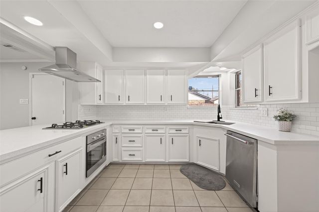 21710 Rotherham Drive, Spring, TX 77388