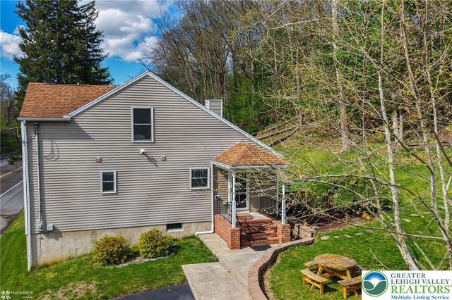 1949 Bushkill Drive, Forks Twp, PA 18040